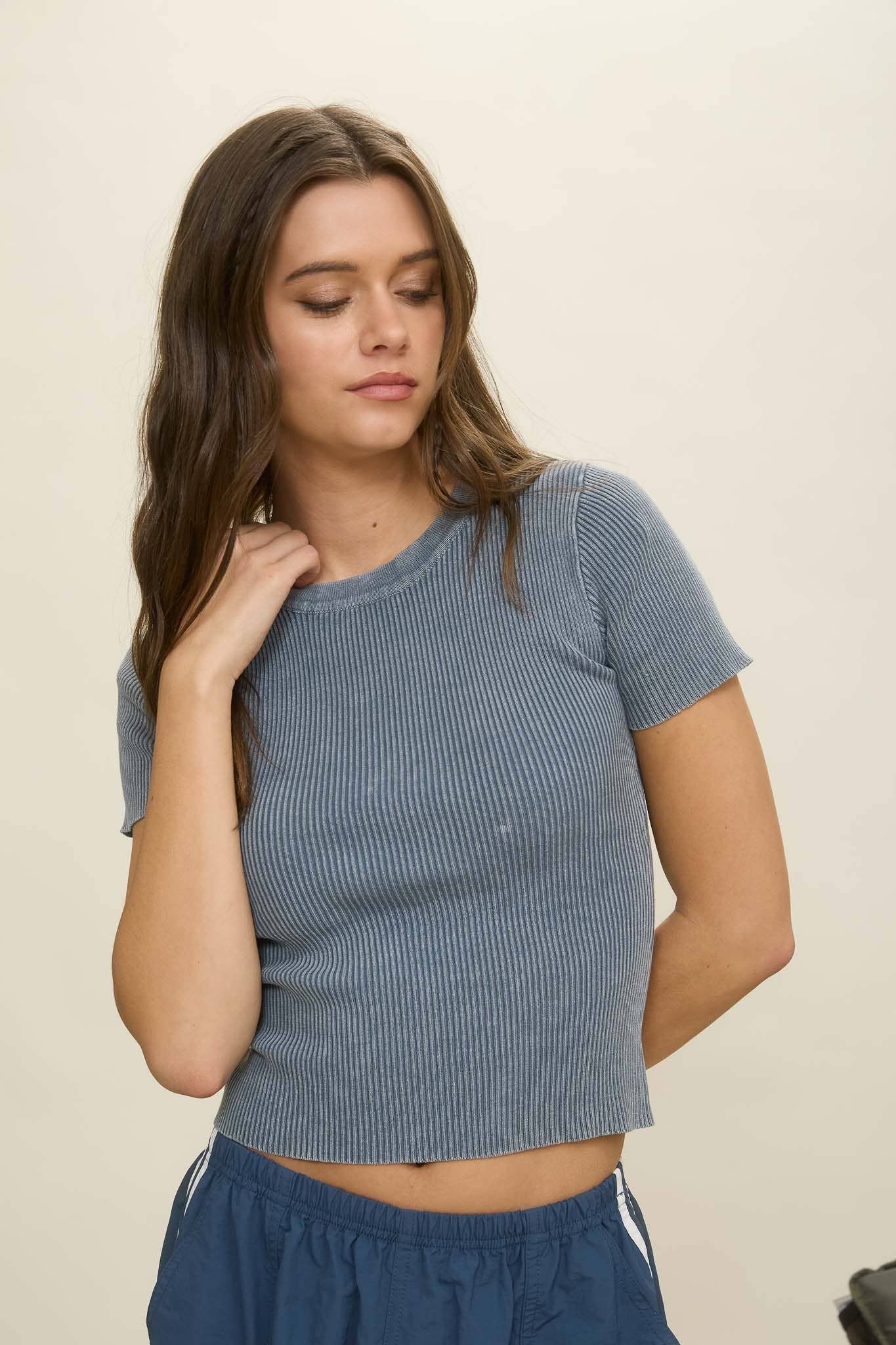 Blu Pepper Washed Ribbed Short Sleeve Cropped Knit Tee view 8